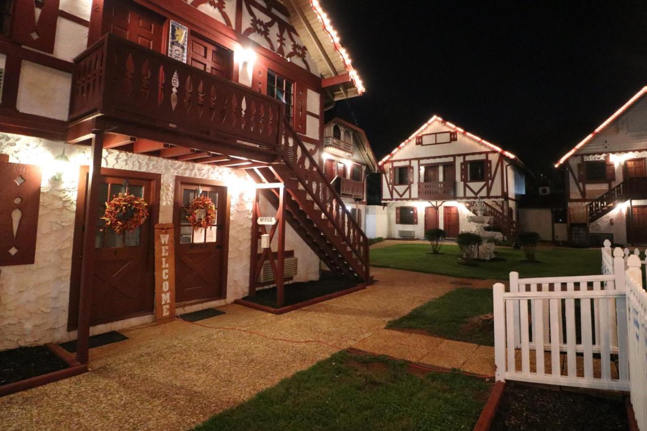 Alpine Village Inn Helen Exteriör bild